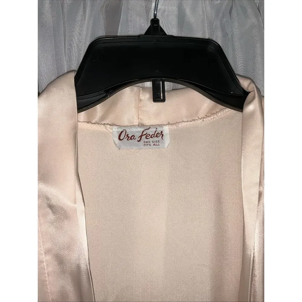 VTG Blush Pink Satin Elegant Long Lounge Robe With Kimono Sleeve Detail Large